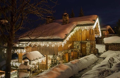 Bellentre Ski Chalet | TOP CHALET 360m2, NEAR OF THE SLOPES, 2 SPAS SAUNA, HAMMAM, WIFI, HIGH SERVICE