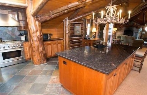 Lake Placid Resort | Top Class | Whiteface Lodge | Concierge | Heated Pool