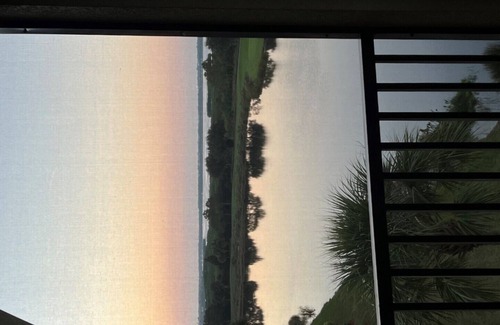 Bradenton Condo | TOP FLOOR CORNER CONDO