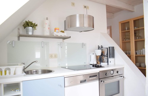 Neustadt in Holstein Apartment | Top floor apartment in an old building, near the harbor, close to the city center