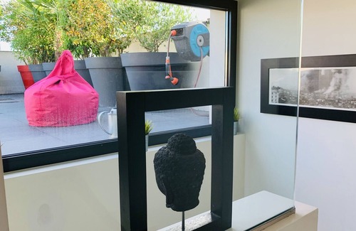 Billancourt–Rives de Seine House | Top Floor Penthouse - 750 Square Foot Sunny Rooftop Terrace at the gate of Paris