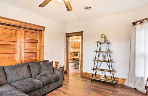 Lorain Apartment | Top-floor Lake Erie Apartment: Walk to Lakefront!