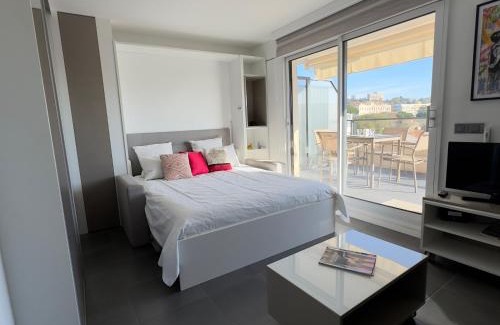 Pointe Croisette Apartment | Top Floor Secret Garden, Cannes