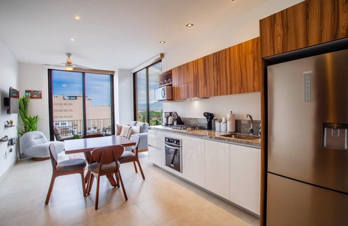 Diaz Ordaz Condo | Top Floor Skyline 2BR in Versalles