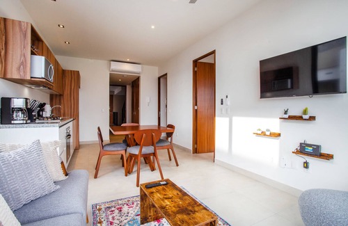 Diaz Ordaz Condo | Top Floor Skyline 2BR in Versalles