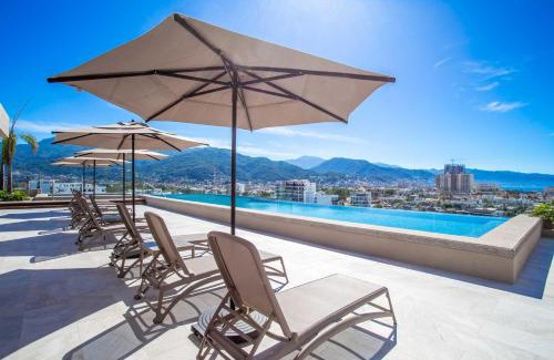 Diaz Ordaz House | Top Floor Skyline 2BR in Versalles