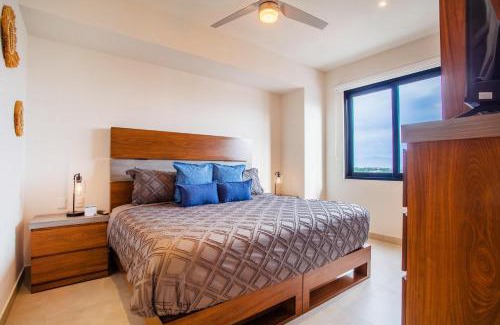 Diaz Ordaz House | Top Floor Skyline 2BR in Versalles