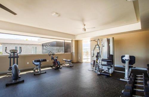 Diaz Ordaz House | Top Floor Skyline 2BR in Versalles