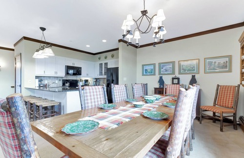 Stratton Mountain Condo | Top Flr Duplex 3BR 4BA - Walk to All @ Stratton Mt
