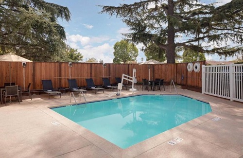 Campbell House | Top Hotel in San Jose Campbell in Heart of Silicon Valley
