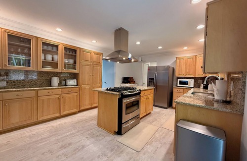 Vernon House | Top Luxe Oasis: Ski's, Hike, Golf, Fine Dining, Fireplace, Ultimate Relaxation