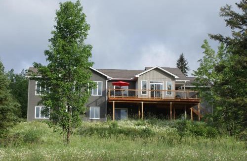 Calvin Bed & Breakfast | Top of Algonquin Bed and Breakfast