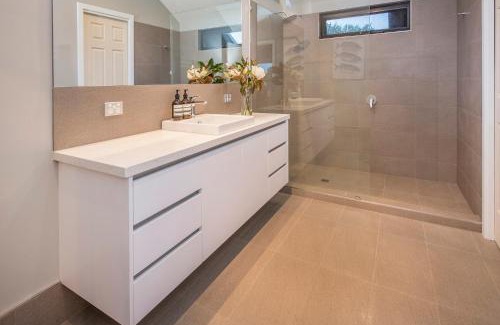 Yallingup House | Top of the Hill