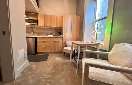 Yesler Terrace Apartment | Top of the Hill Nested Loft