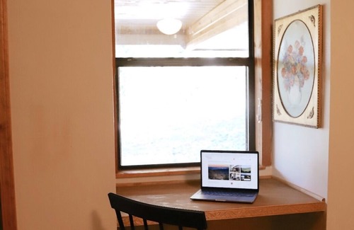 Andrews Cabin | Top of the mountain getaway with extreme views