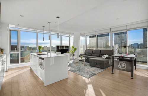 Victoria Park Apartment | Top Rated (2%) Luxury Suite » Free Wine » Parking