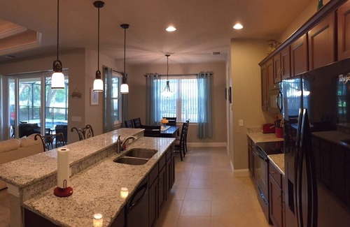 South Venice Villa | Top Rated Villa For Rent! Short Walk To Beach. Swimming Pool. Family-Friendly