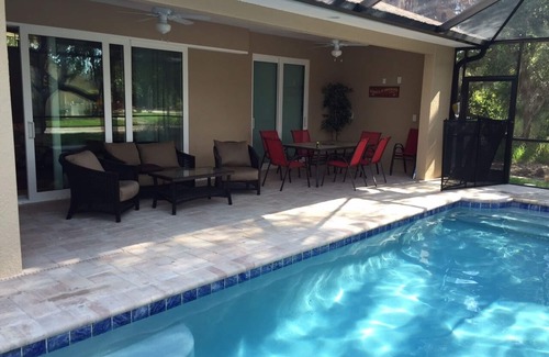 South Venice Villa | Top Rated Villa For Rent! Short Walk To Beach. Swimming Pool. Family-Friendly
