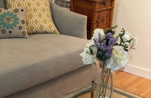 Jamul Cottage | Top San Diego Vineyard and Winery minutes from Downtown