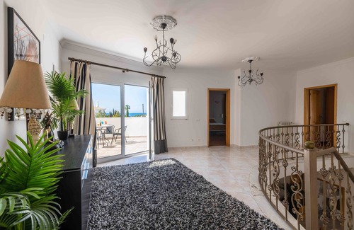 Olhos D'Agua Villa | Top Villa with large pool, in Albufeira, walking distance to the beach