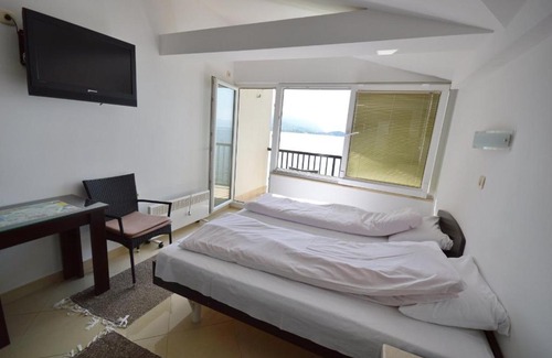 Varosh House | Topencarov Guest House