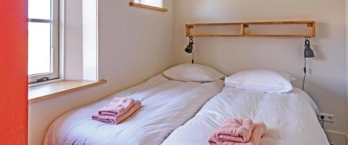 Oostkapelle Villa | TopLocatiezeeland # The Old Farmhouse