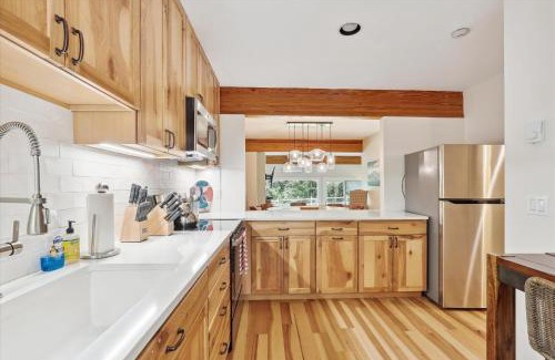 Stowe Area House | Topnotch 329E