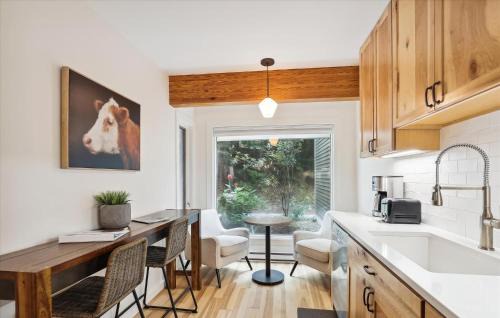 Stowe Area House | Topnotch 329E