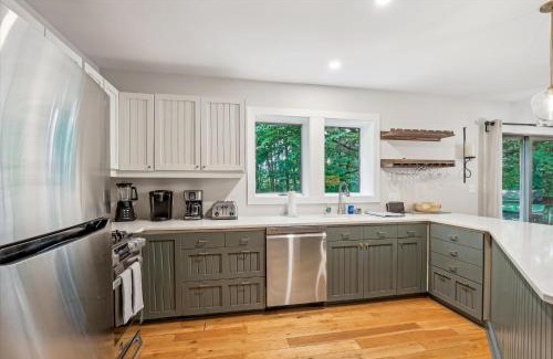 Stowe Area House | Topnotch 384D