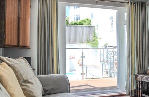 Salcombe Apartment | Topside