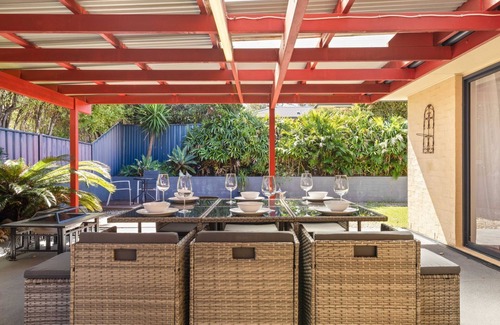 St. Georges Basin House | Topsy Turvey by Experience Jervis Bay