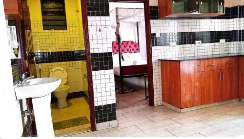 Central Province Hotel | TOQUe HOTEL & ACCOMODATIONS