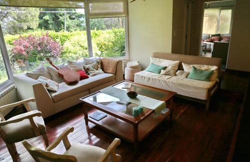 Golondrinas House | Torcazas