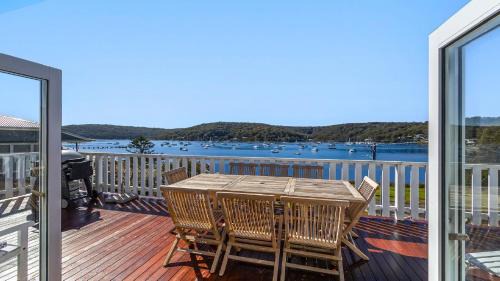 Hardys Bay House | 'Torcello - Waterfront on the Bay' by Accom Holidays