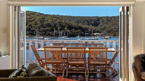 Hardys Bay House | 'Torcello - Waterfront on the Bay' by Accom Holidays