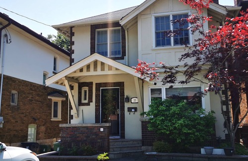 Midtown Toronto House | Toronto central area spacious room