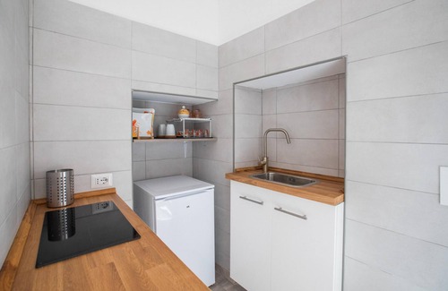 Municipio 1 Apartment | Torre Lama con Balcone Vista Mare by Wonderful Italy
