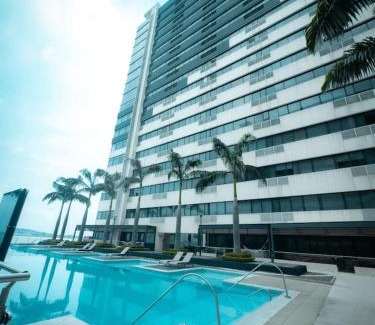 Puerto Santa Ana Apartment | Torres Bellini - Puerto Santa Ana