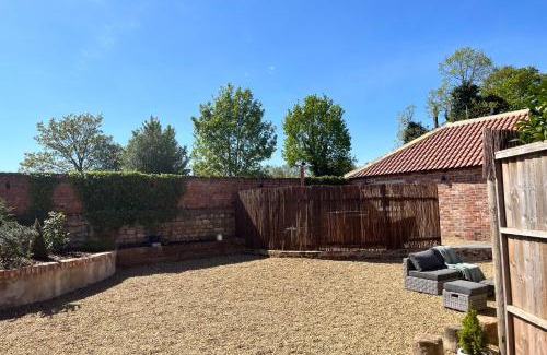 Torworth House | Torworth - 1 Bed Barn - Sleeps 3 - Hot Tub