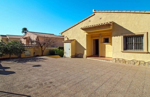 La Empedrola House | Tosal (Clp299) 1040.1