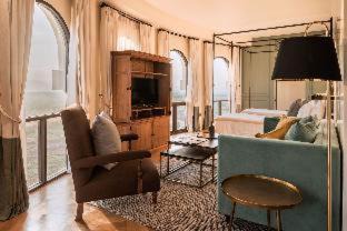 Pong Ta Long Hotel | Toscana Piazza
