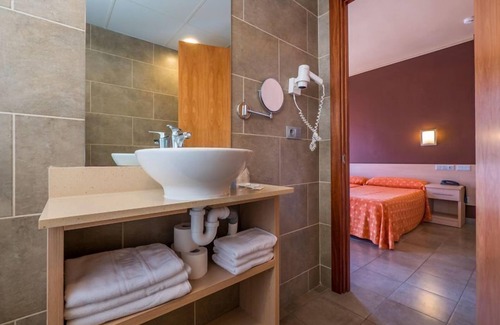 Tossa de Mar Hotel | Tossa Beach-Center
