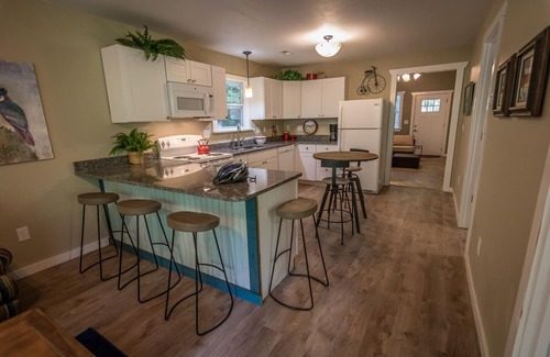 Brevard House | Totally Modern Country Cottage