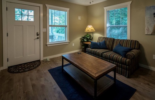 Brevard House | Totally Modern Country Cottage