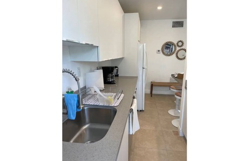 Key Biscayne Condo | Totally Updated unit 5 min from the beach😍 You’ll love it !