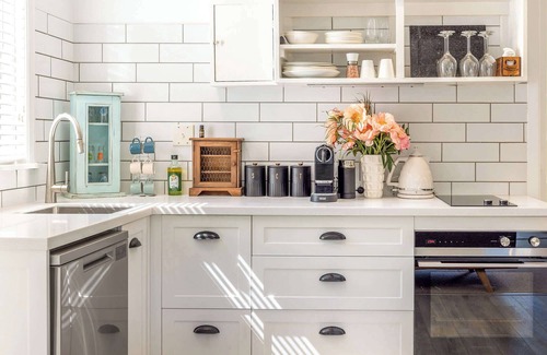 Oneroa House | Totara Cottage - Our Island