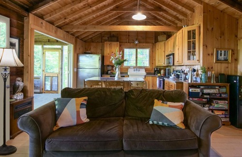 Colchester Cabin | Tots Cabin of Braeloch