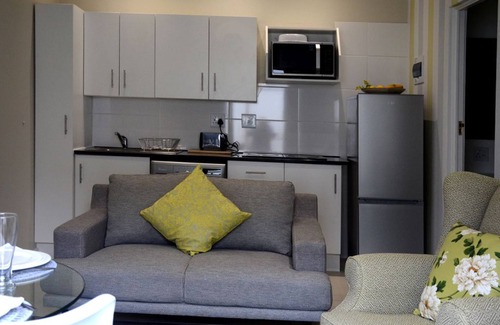 Baileys Muckleneuk Apartment | Touch of Class Villas