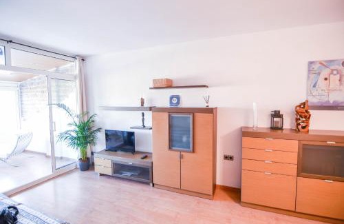 La Bordeta Apartment | Touch the Sky