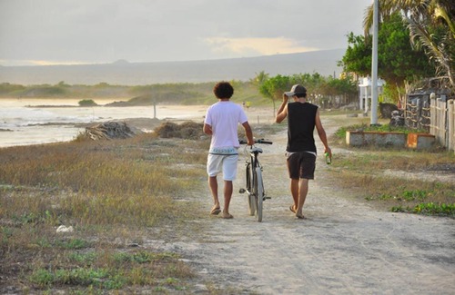 Puerto Villamil House | Tour to volcan, swim with sharks! Double Room Suite #3